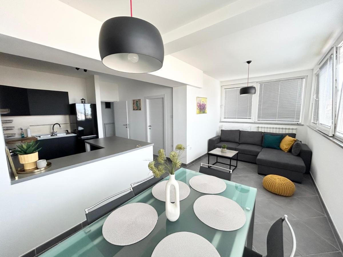 Apartment Flora بولا المظهر الخارجي الصورة