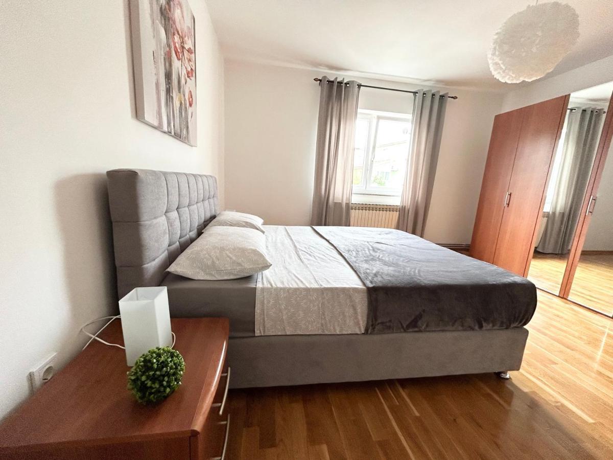 Apartment Flora بولا المظهر الخارجي الصورة